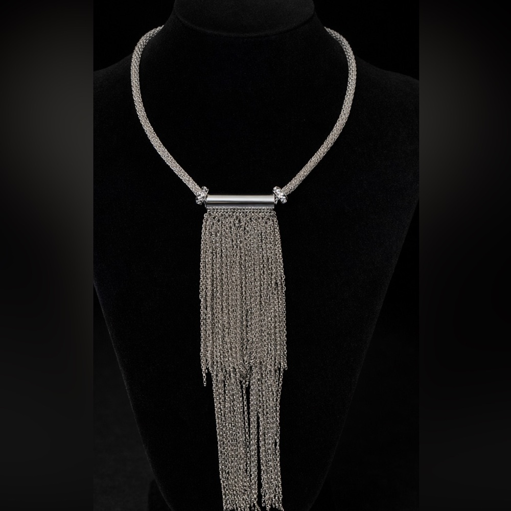 Elegant Silver Necklace with Fringe Designed
